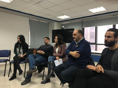 مركز حملة ينظم طاولة مستديرة حول سياسات باي بال في فلسطين